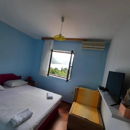 B & M Apartments Kotor Exterior photo