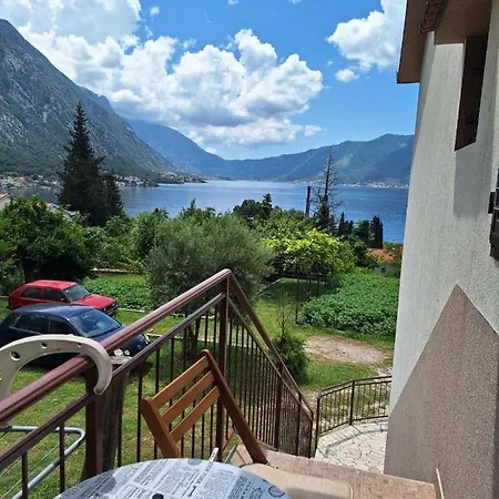 B & M Apartments Kotor Exterior photo