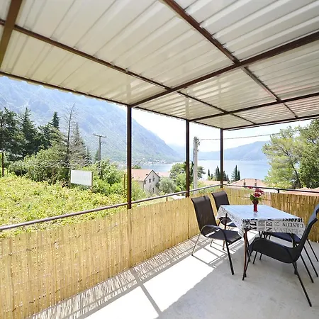 B & M Apartments Kotor Exterior photo
