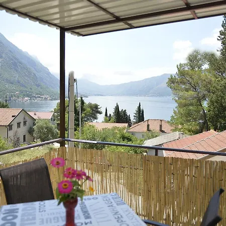 B & M Apartments Kotor Exterior photo