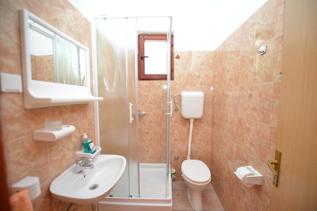 Apartment B & M