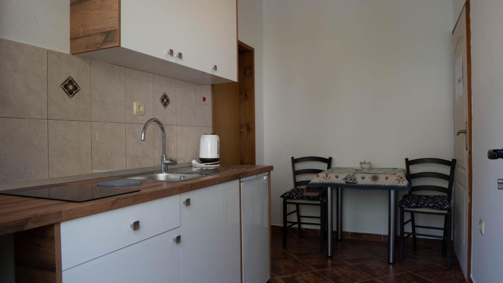 Apartment B & M Kotor