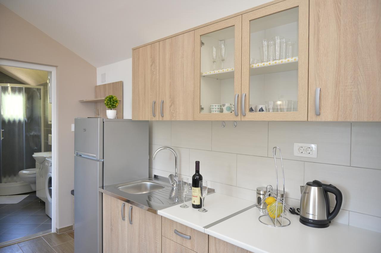 B & M Apartment Kotor